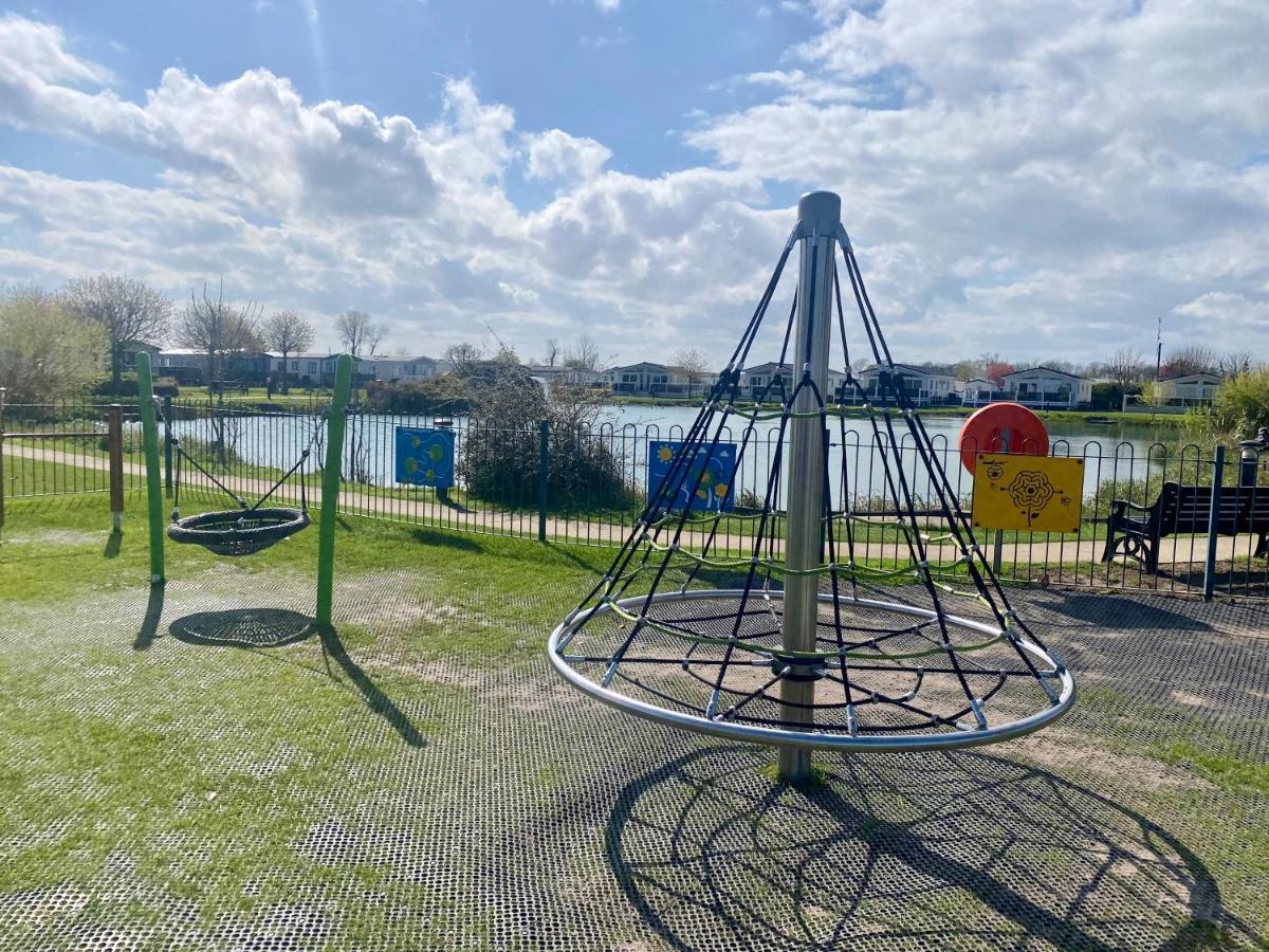 הוילה Hot Tub. Countryside. Coast. 5* Patrington Haven Leisure Park, East Yorkshire מראה חיצוני תמונה